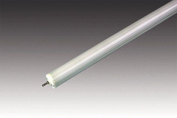 Lichtstarker, steckbarer LED-Stab mit homogenem Flächenlicht in IP65 Evo-Stick F2